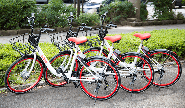 宮崎でレンタサイクルに乗って配達する