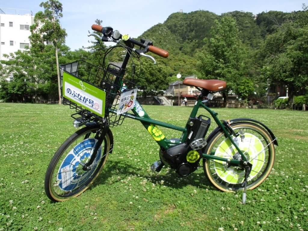 岐阜でレンタサイクルに乗って配達する