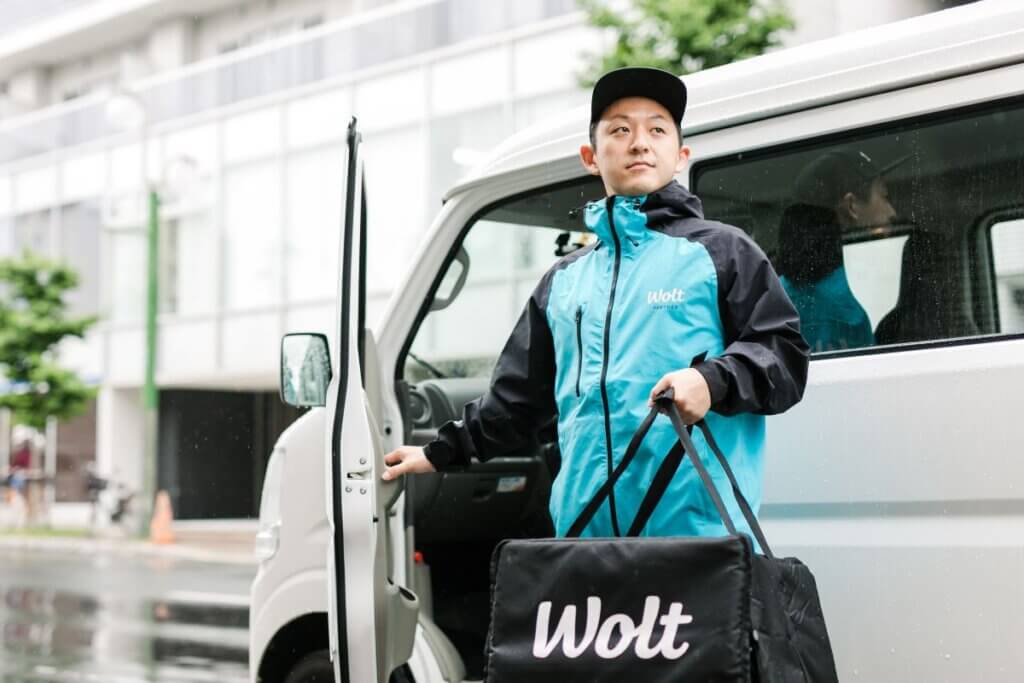 Uber Eats(ウーバーイーツ)配達員の車