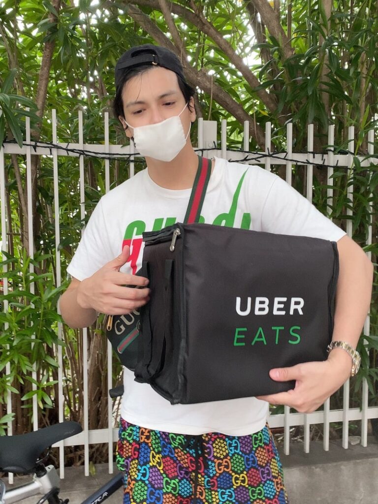 Uber Eats（ウーバーイーツ）配達員を始めたアレクサンダー